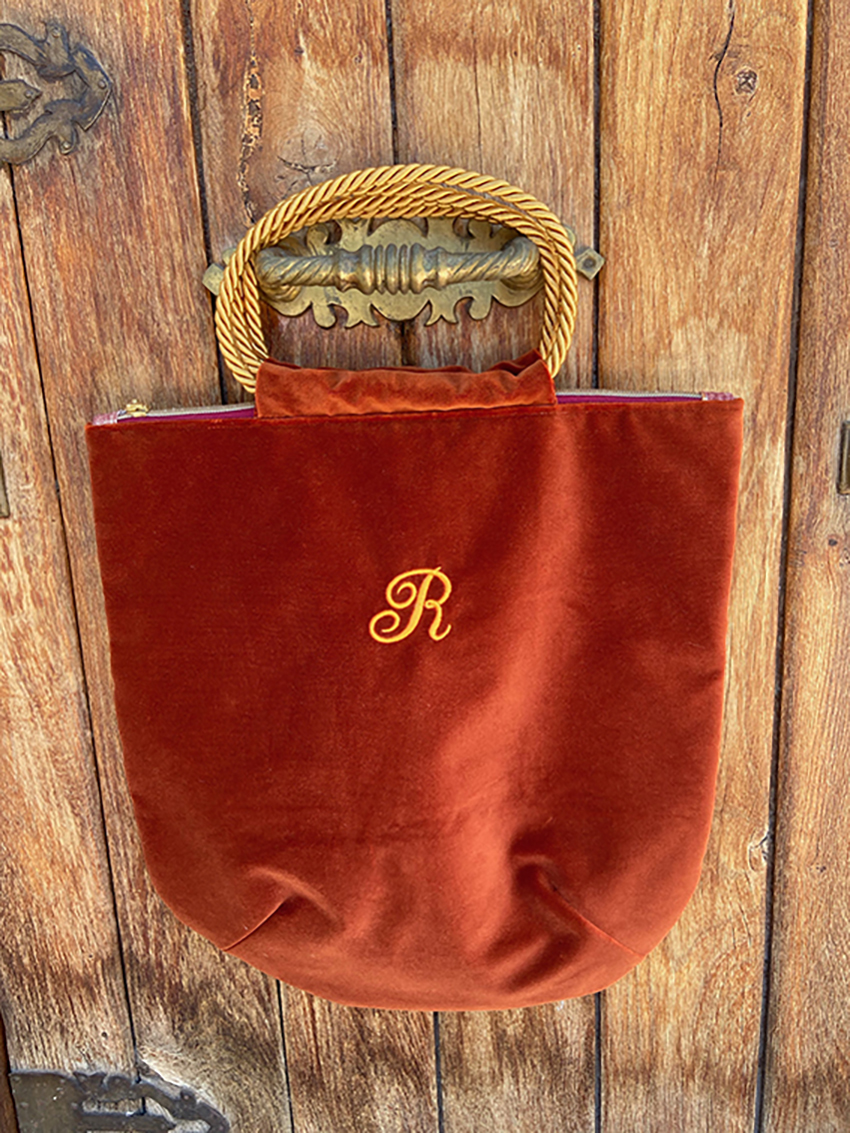 bolsos personalizados con tela y bordado