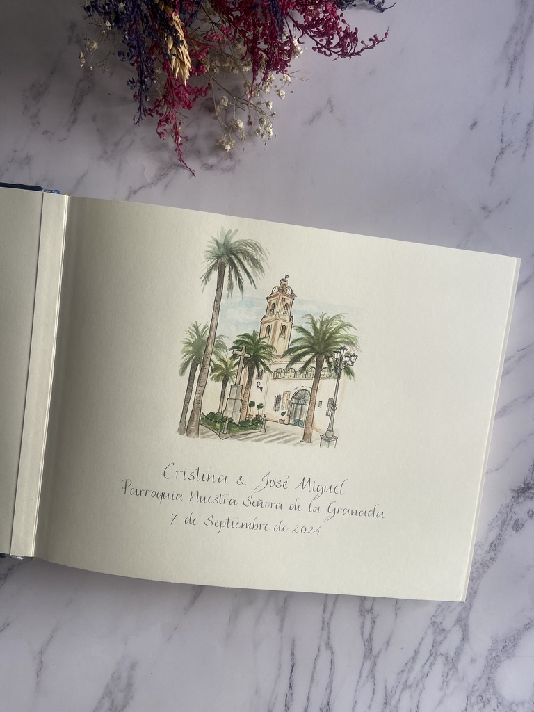 Accesorios personalizados para bodas como libros de firmas y cojines de alianzas exclusivos